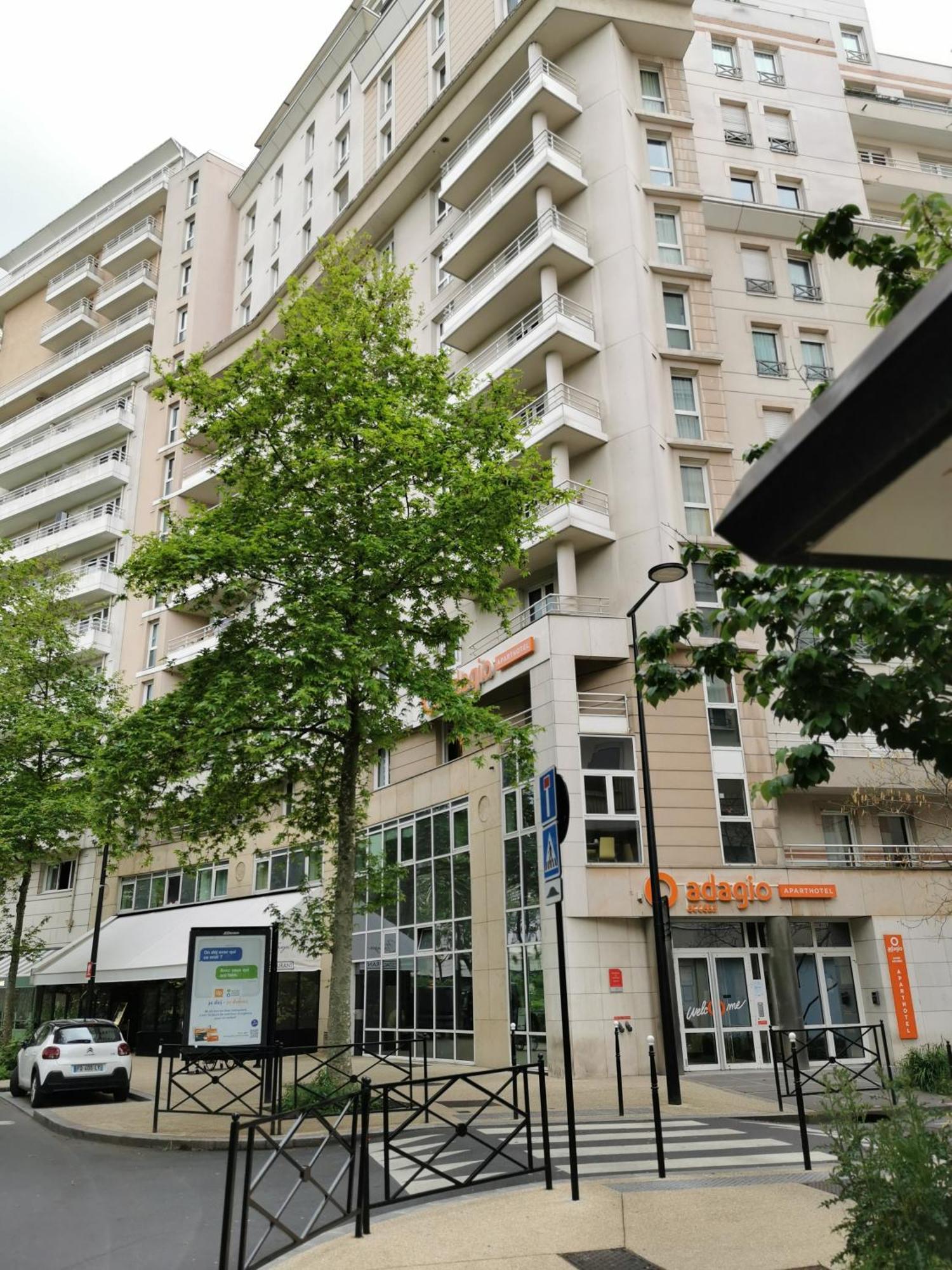 Appart Hotel La Defense Courbevoie Exterior photo